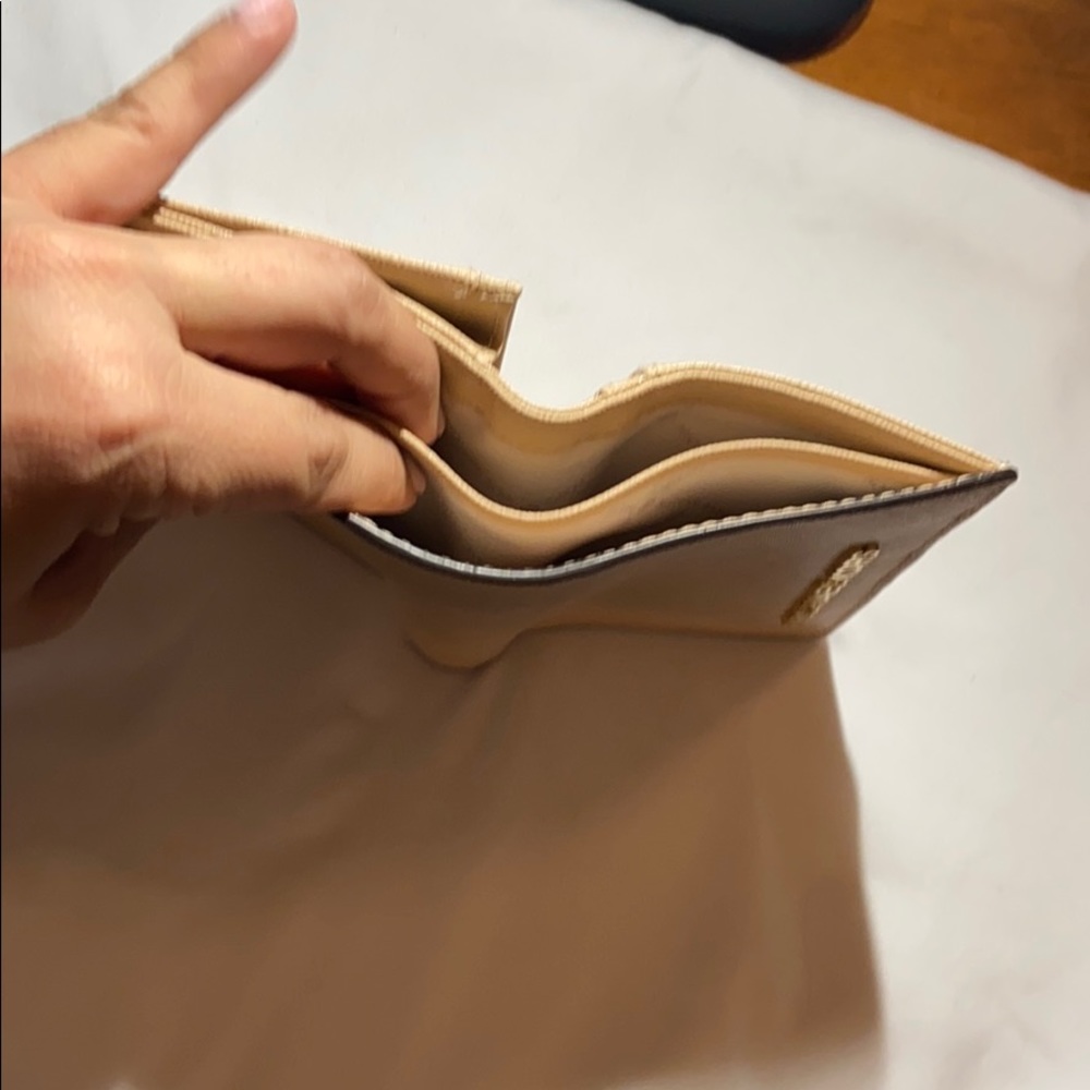 Michael Kors Wallet - Picture 8 of 8